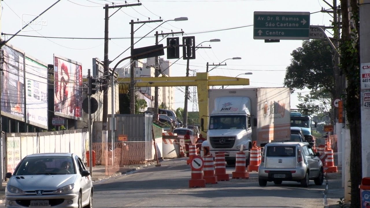 Trecho da Avenida Winston Churchill, em São Bernardo, ficará totalmente interditado; veja vídeo