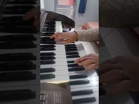 Hino 93 (Aceitando ao Senhor) CCB tocado no órgão.