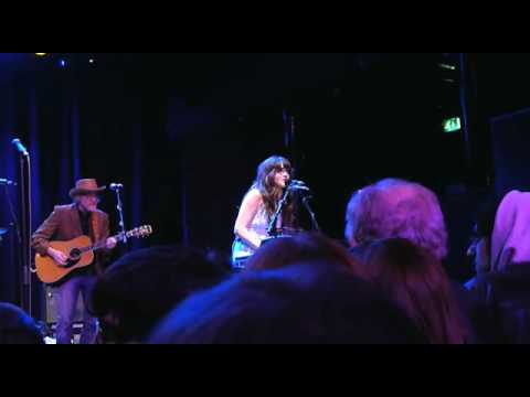 download lagu mp3 mp4 Zooey Deschanel Fansite, download lagu Zooey Deschanel Fansite gratis, unduh video klip Zooey Deschanel Fansite