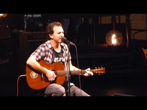 Pearl Jam 10-25-2013 Hartford Ct Full Show Multicam SBD Blu-Ray