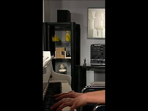 Stop playing the piano, you damn cripple 😮👀 #MaríaLaDelBarrio #SorayaMontenegro #shorts #tln