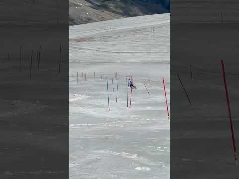 Sci Estivo Stelvio – I Children sfidano il Ghiacciaio