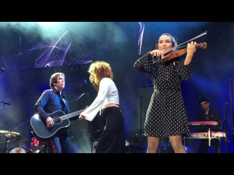 Per Gessle feat. Helena Josefsson - Första pris (Live in Grebbestad 21-Jul-2017) HD