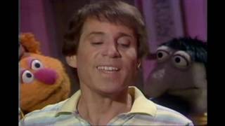 Muppet Songs: Paul Simon - Long Long Day
