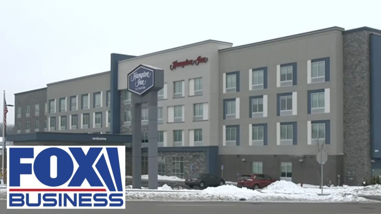Independent journalist alleges Minnesota hotel lied about policy change to accept ICE agents