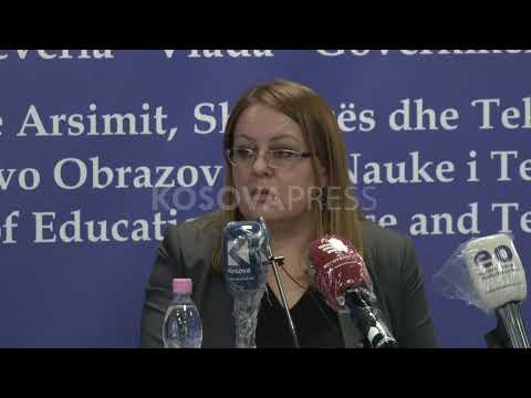 Ministrja e Arsimit Hykmete Bajrami në konferencë për media
