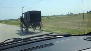preview picture of video 'AMISH PEOPLE'S MODE OF TRANSPORTATION NEAR HODGENVILLE KENTUCKY - 2014.'