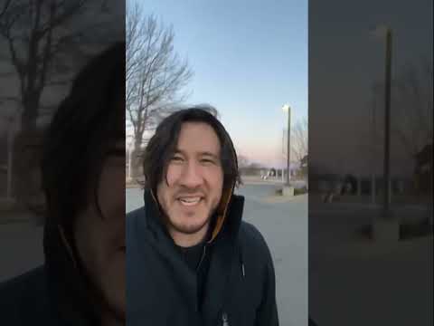 Markiplier Spotted at Casey’s in De Soto, KS (01/05/2023)