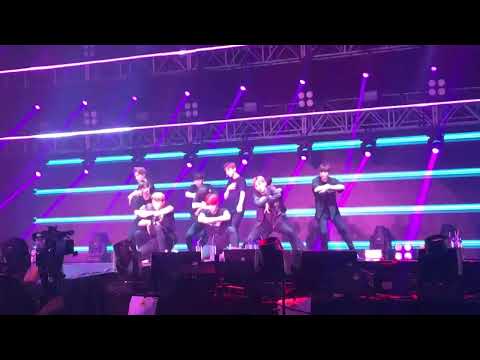 180728 워너원 ONE THE WORLD IN HONGKONG - 켜줘 (박지훈직캠)