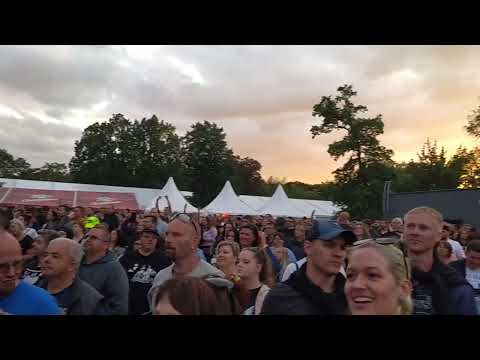 Praha 90s Explosion 2022