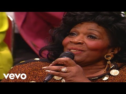 Bill & Gloria Gaither - Jesus Loves Me [Live] ft. The Barrett Sisters