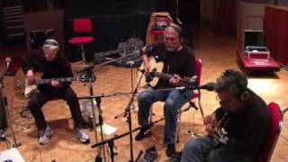 Hot Tuna performs &quot;Hesitation Blues&quot; on Midmorning