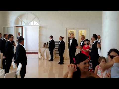 ENTRATA DIVERTENTE AL RISTORANTE - VILLA DEL BARONE - MUSICA MATRIMONIO FRANCESCO BARATTUCCI