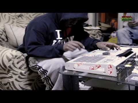 YTZ SOUND (BTG, SINGA) ft FINEX  - Lagrimas  da vida