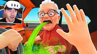 Jogando como TAXISTA e a AVÓ PASSOU MAL! - VR Taxi Driver