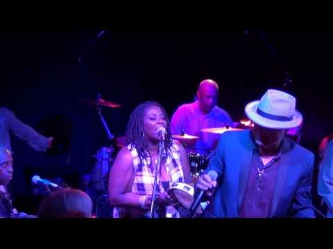 BACK IN LOVE AGAIN - LTD