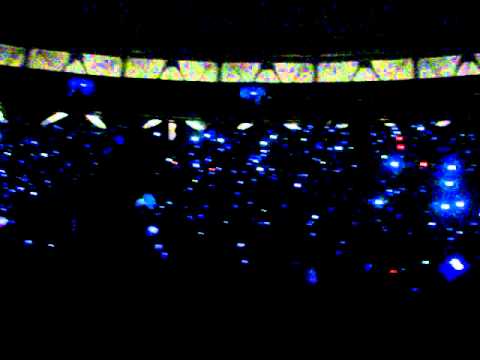 Celulares en Moment of Surrender (U2 360º Tour - La Plata - 03/04/2011)