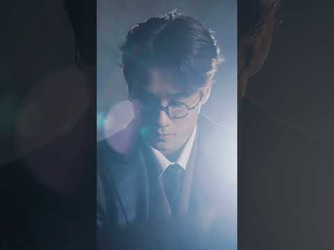 피아노 클립 - 화려한 무대에서 작고 낡은 방으로