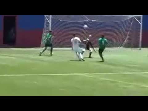 Gol de cuchara de CHRISTIAN Tenisca juv.