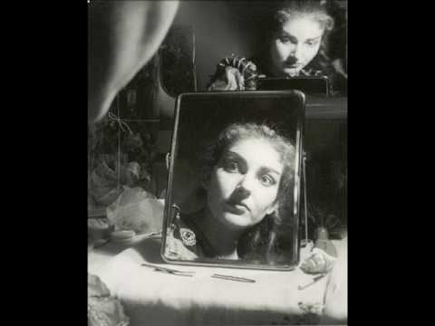 Callas uses Pianissimi and Mezza Voce to create a vocal Shadow / Mirror Effect