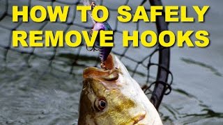 How To Remove Crankbait Hooks Without Hooking Yourself | Bass Fishing