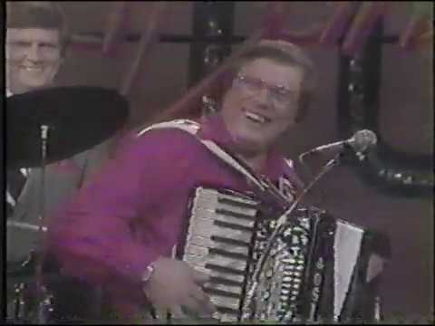 Mis-Tre Orchestra with Walter Ostanek - Strabane Polka & Valley Spring Polka - Polka Varieties