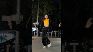 Download lagu Dil mundeya de kill kardi? 🧚🏻‍♀️ | Kanishtha Sharma | #dance #viraldance mp3