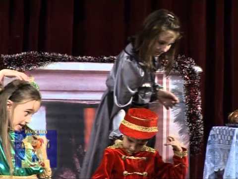 CLUBUL PINOCHIO PIATRA NEAMT - FETITA CU CHIBRITURI