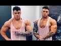 How to build big shoulders and order at McDonalds - HARRISON TWINS