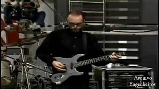 Muros e Grades ao vivo no Programa Livre  [1991]