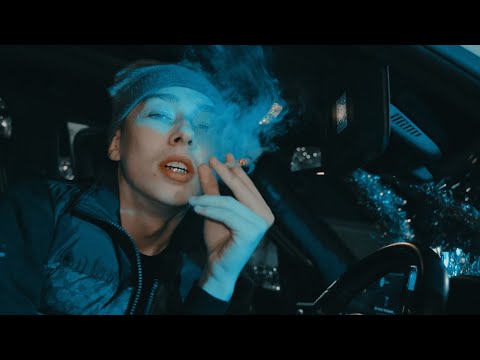 SKUX - XMAS TRAP 2 (Official Music Video)