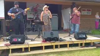 Treats Me Bad, Loves Me Good Live