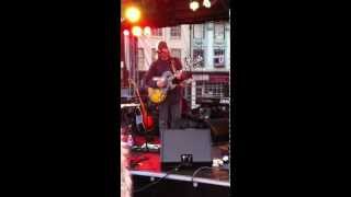 Badly Drawn Boy making friend's in Northampton prt 1