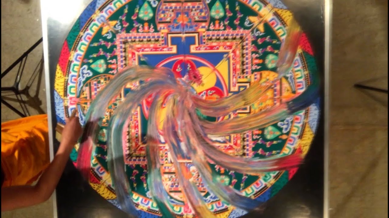 Tibetan Monks destroy Mandala creation