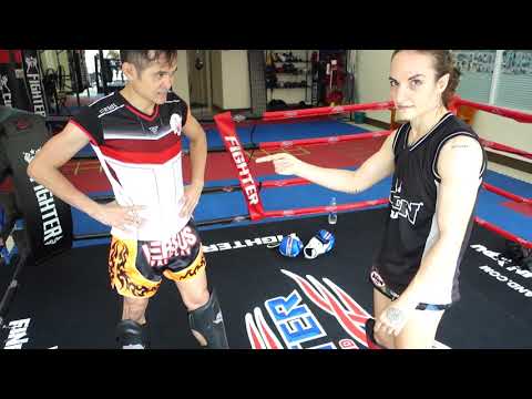 Karuhat Teaching the Tactics of His Forward Check in Mixed Stance