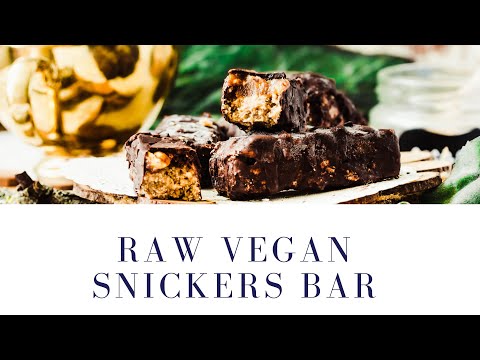Raw Vegan Snickers Bars in 2 min! 😛😛😛🎅🏼💚♥️