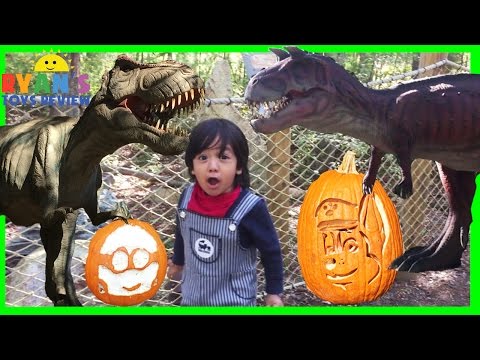 GIANT LIFE SIZE DINOSAUR at Thomas Land Amusement Park Video