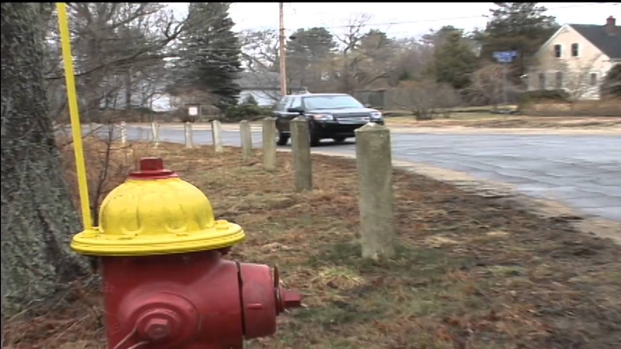 2011 Land Rover LR2 Overview