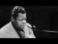 Oscar Peterson sings Nat King Cole 'It's only a paper moon'