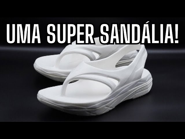 Uma sandália com placa de carbono?