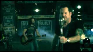 Gary Allan&#39;s &quot;Get Off On The Pain&quot;