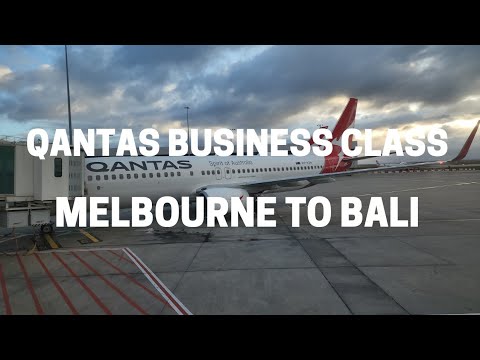 YouTube thumbnail for Qantas Boeing 737-800 (winglets) Passenger/BBJ2