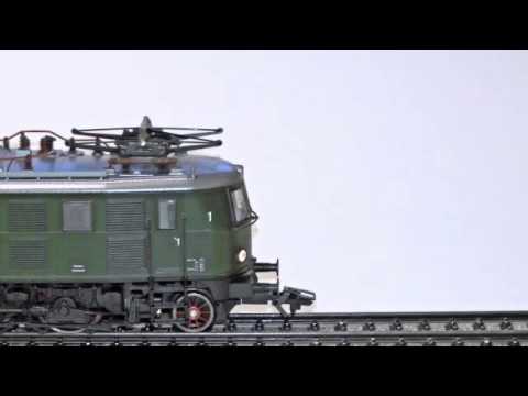 Märklin E 19 11 mit C-Sinus-Motor und FloBldc-Treiberplatine - Version mit 1,15km/h