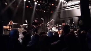 King of the world     can't go home