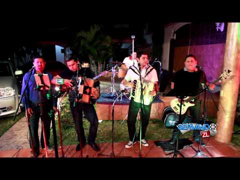 Grupo Imperial Ft. Gerardo y Los Nuevos Buskadores - Con Charola De Arquitecto (En Vivo 2015)