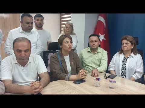 Berfu Salıcı Yakıt, Emek Demokrasi Güçlerine CHP ile dayanışma içinde oldukları için teşekkür etti.