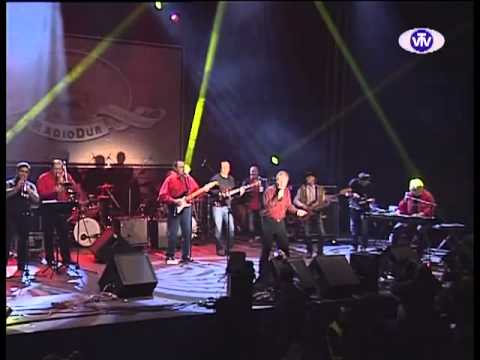 Rdeči dečki in Edvin Fliser - Keep on running - Hala Tivoli