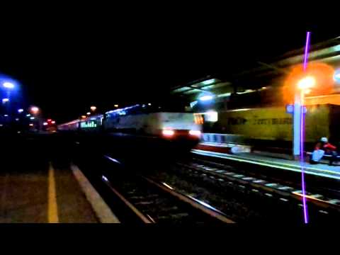 E444.067 sull' IC 1572 "Carducci" Napoli Centrale - Livorno Centrale, in transito a Pomezia