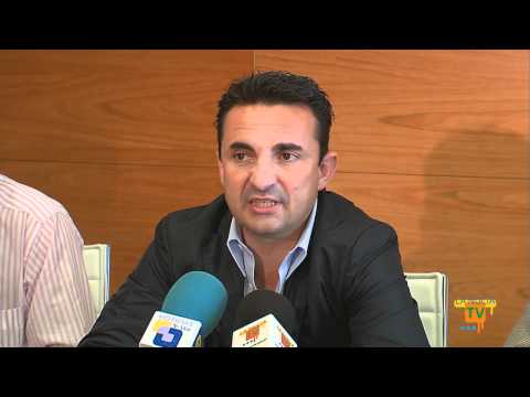 04/05/2011 – La Nucía. Firma del acta de inicio de las obras de la Ludoteca.