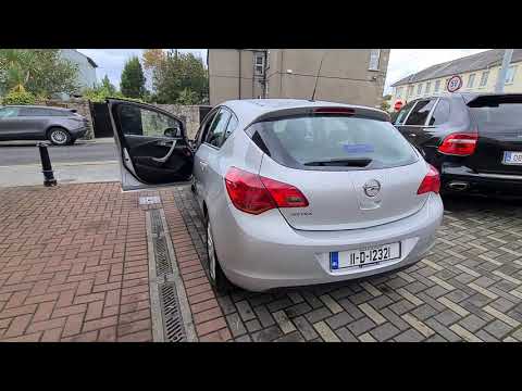 Petersons Cars - 2011 Opel Astra SC Silver